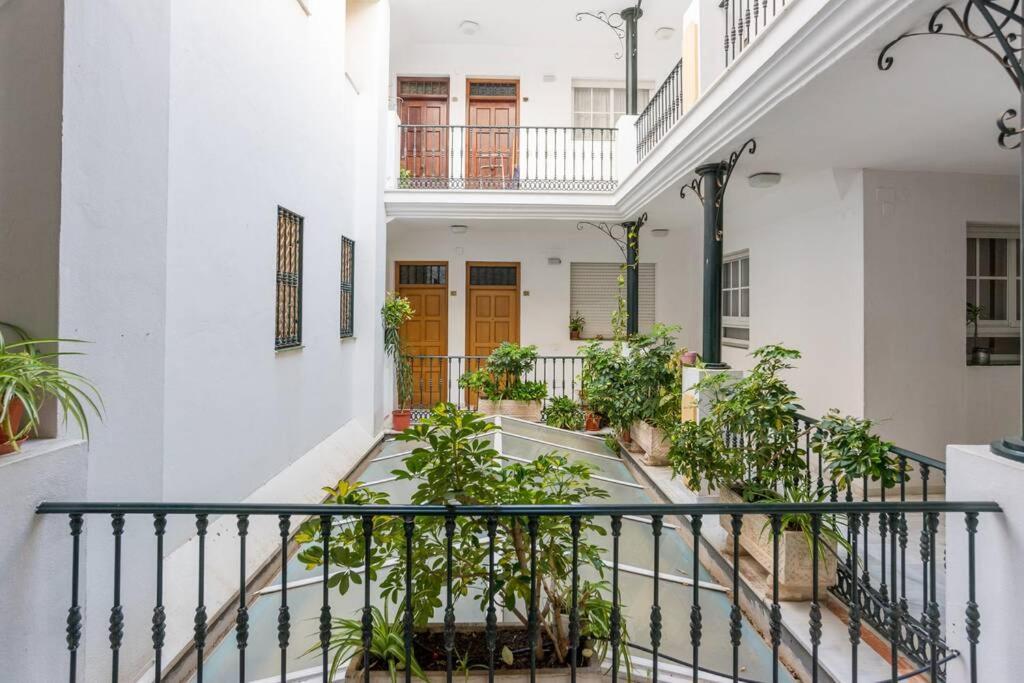 Tgh/ Malaga Centro Carreteria Apartment Luaran gambar